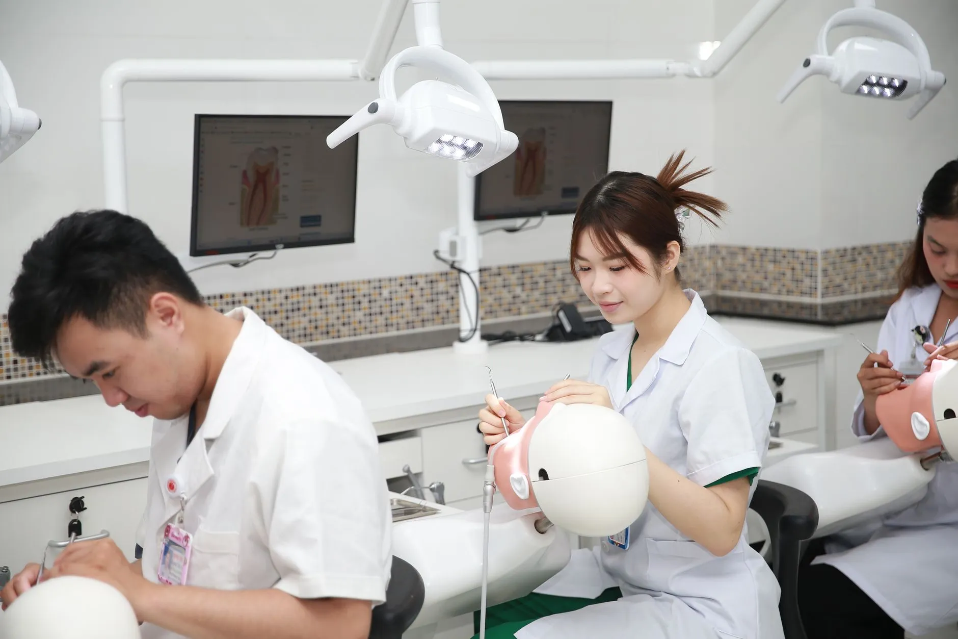 邮件服务器与FTP服务器集成方案在政务信息化中的应用封面图